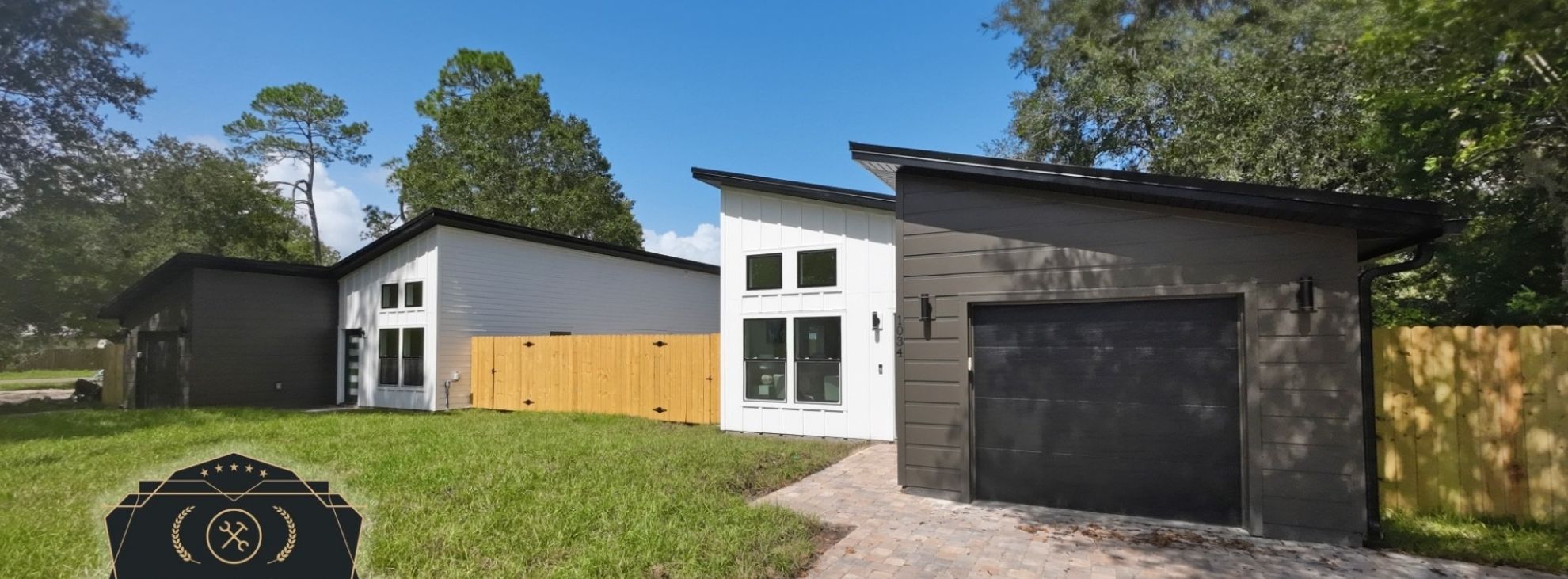 1036 Collier Slider 1